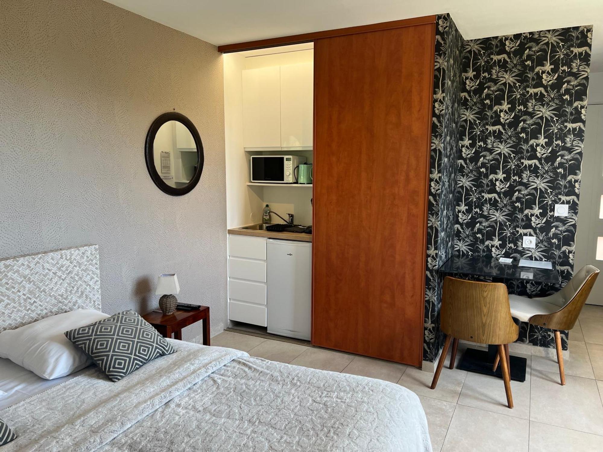 B&B Le Patio34 Laverune Экстерьер фото